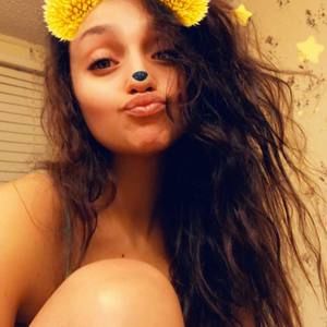 Meet your Posher, Caitlin